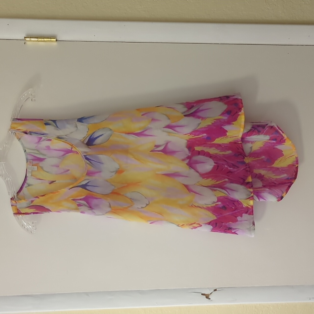 Flowy long floral Gianni Bini tank top